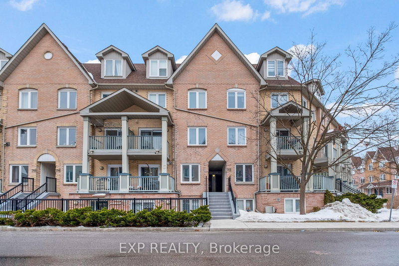 712 - 75 Weldrick Rd E, Richmond Hill, L4C 0H9 | Image 3