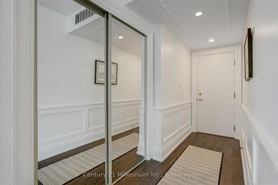 Unit 204 — 21 George St, Aurora - Aurora Village image-0-3