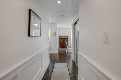Unit 204 — 21 George St, Aurora - Aurora Village image-0-4