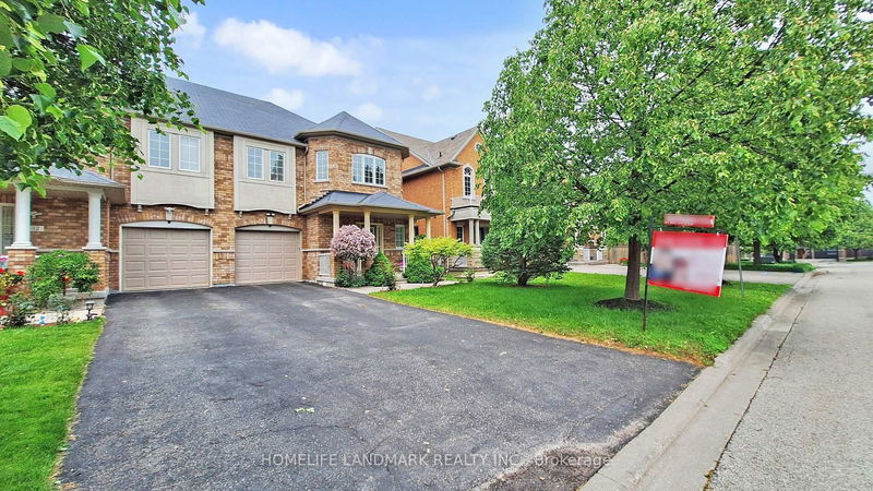 34 Wallwark St, Aurora - Bayview Northeast image-0-0