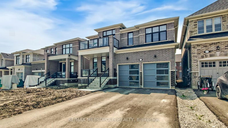 home for sale on 1315 Davis Loop null