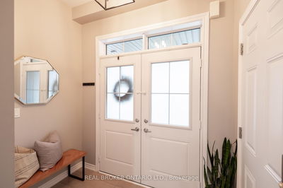 106 Chessington Ave, East Gwillimbury - Queensville image-0-3