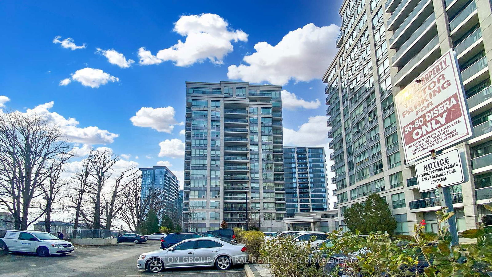 Condo for sale at 204-60 Disera Drive, Vaughan, Beverley Glen, L4J 9G1 - MLS: N12199911