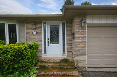 85 Devins Dr, Aurora - Aurora Heights image-0-3