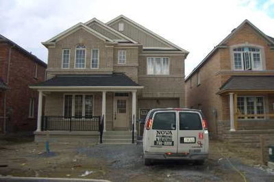 Detached House sold at 61 Albert Roffey Crescent, Markham, Ontario, Xxxxx - Box Grove - MLS: N1220016