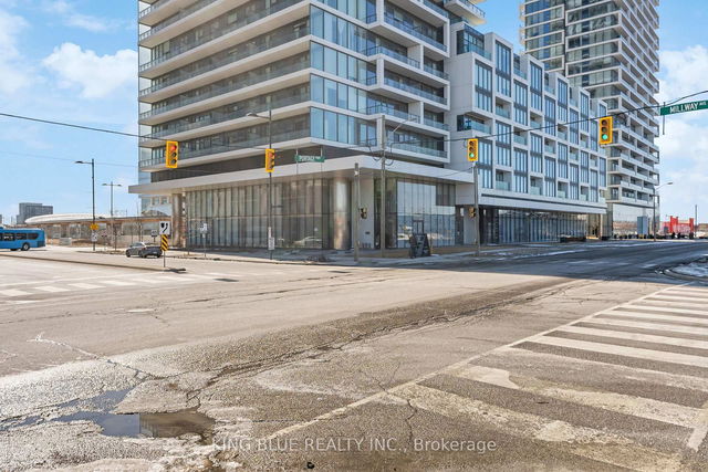 1803 - 950 Portage Parkway