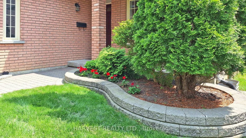 57 Summitcrest Dr, Richmond Hill, L4S 1A7 | Image 3
