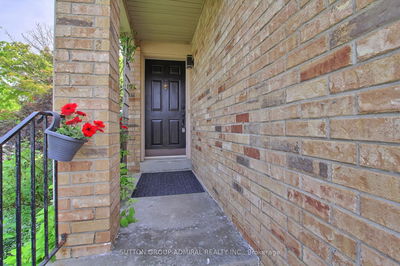 26 Carron Ave, Vaughan - Maple image-0-3