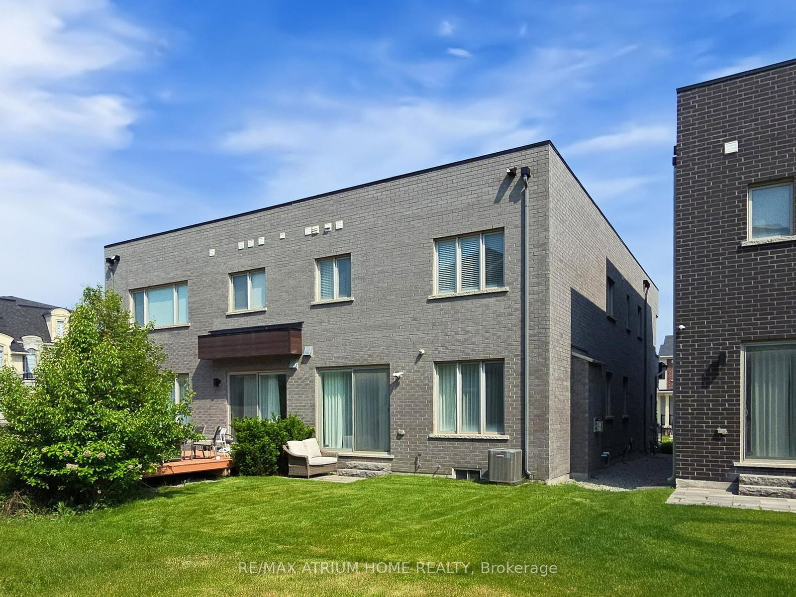 Listing Image 49