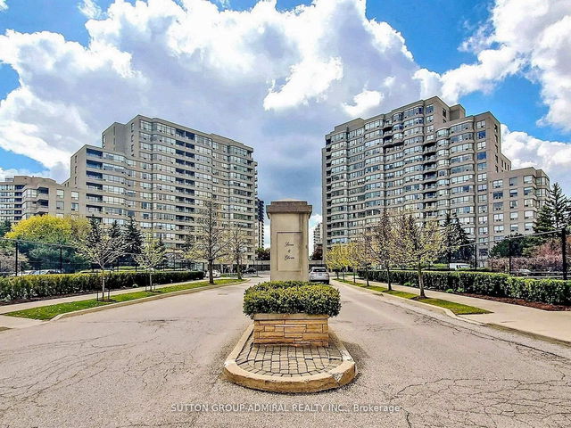 401 - 11 Townsgate Drive