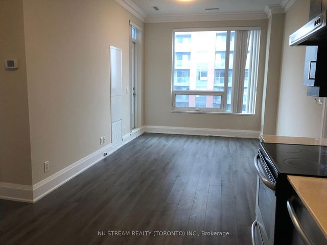 Ph08 - 8228 Birchmount Road