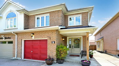 7 Rockview Gdns, Vaughan - Concord image-0-1