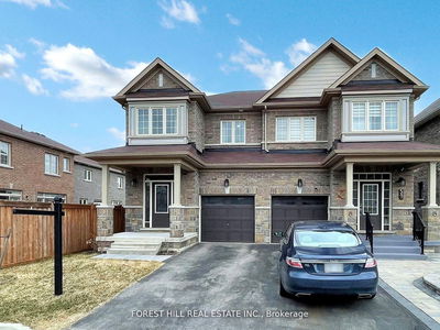 61 Robb Thompson Rd, East Gwillimbury - Mt Albert image-0-2