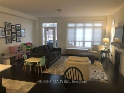 1 Briarfield Ave, East Gwillimbury - Sharon image-0-4