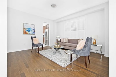 46 Frederick Taylor Way, East Gwillimbury - Mt Albert image-0-4