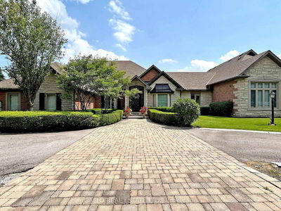 56 Offord Cres, Aurora - Bayview Southeast image-0-1