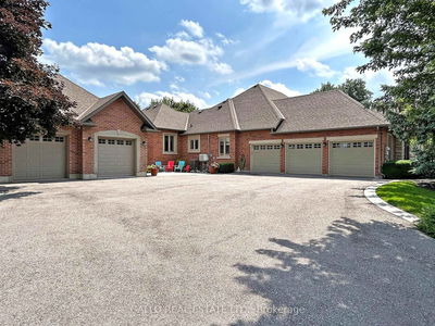 56 Offord Cres, Aurora - Bayview Southeast image-0-2