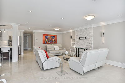13 Richardson Dr, Aurora - Aurora Highlands image-0-3