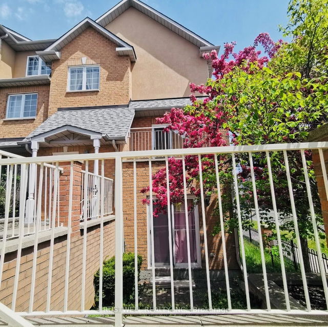 1 - 16 Cox Boulevard