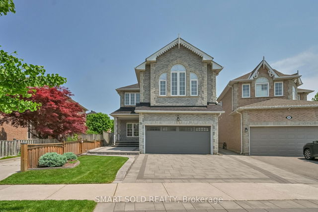 51 Houndsbrook Crescent