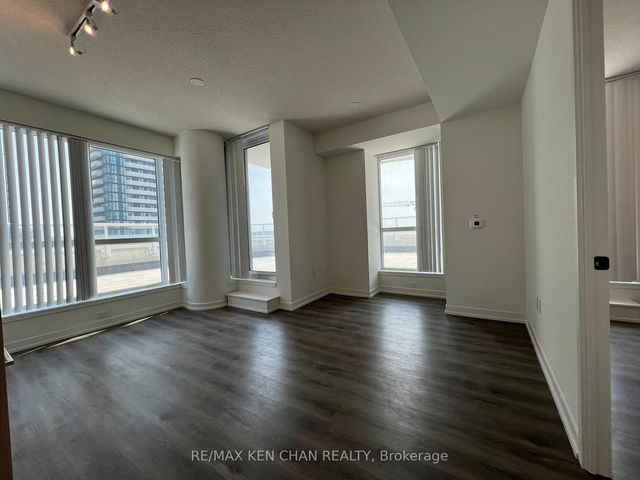 501 - 225 Commerce Street