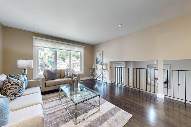 46 Eastman Crescent