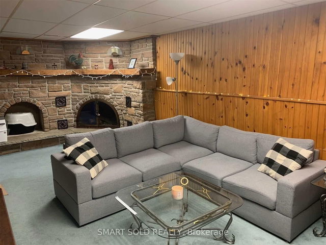 Basement - 271 Currey Crescent