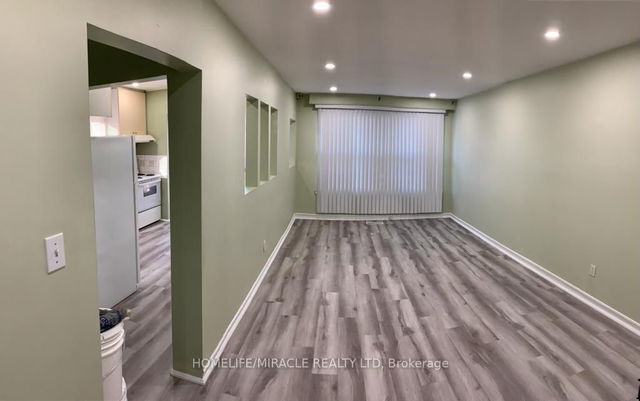 Upper - 124 Sheldon Drive