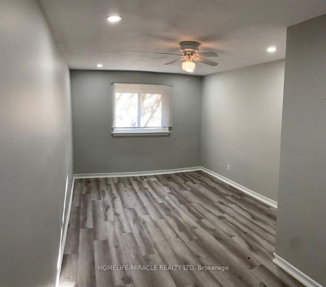 Upper - 124 Sheldon Drive
