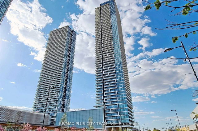 4215 - 950 Portage Parkway