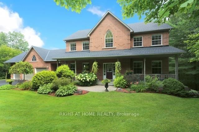 Property at 2 Oakview