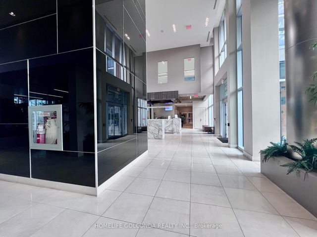 801A - 9608 Yonge Street