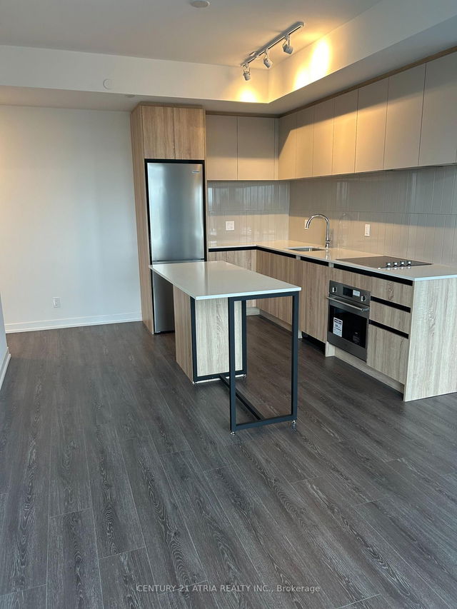 2101 - 7950 Bathurst Street