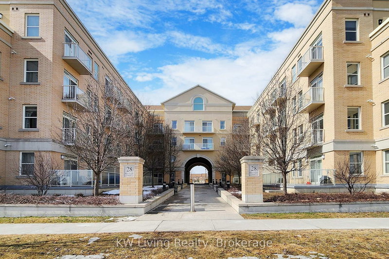 203 - 28 Prince Regent St, Markham, L6C 0V5 | Image 2