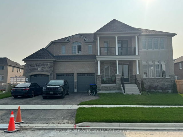 32 Twinleaf Crescent