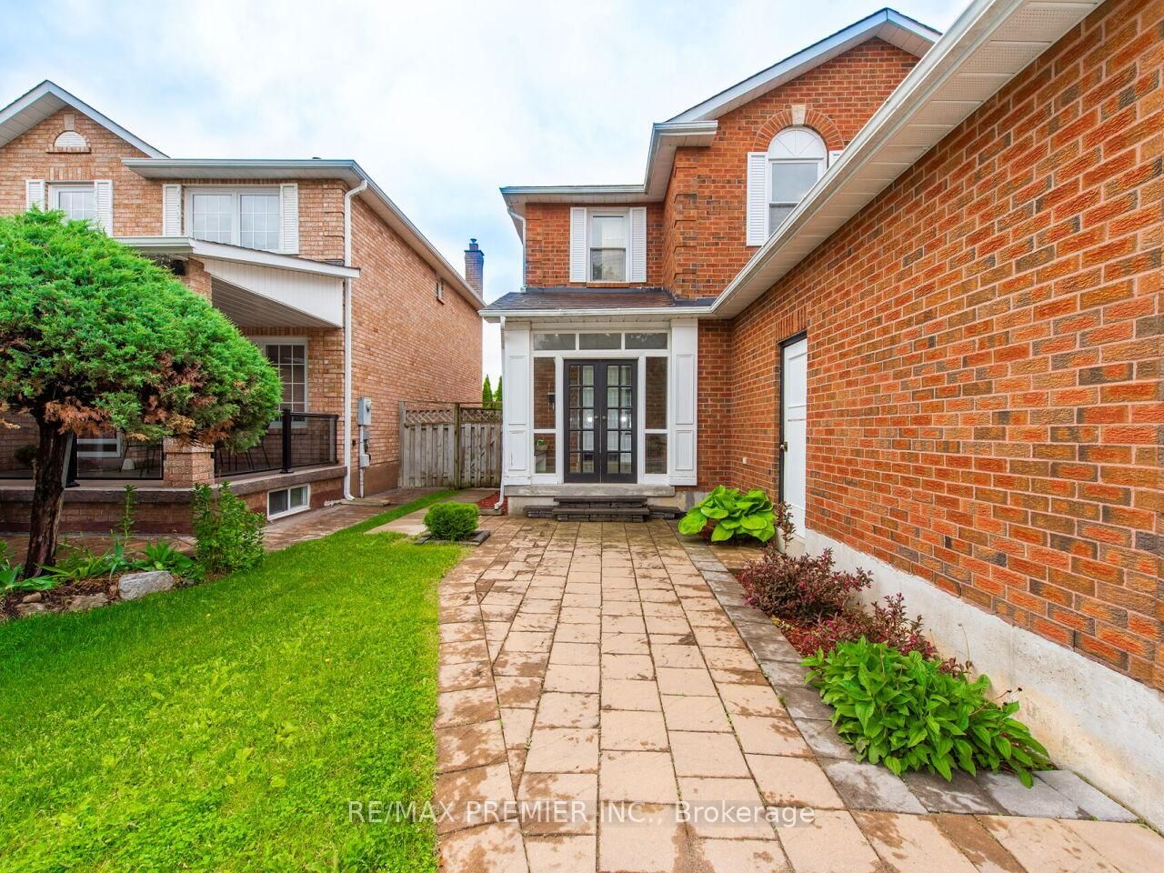 Detached House for sale at 119 Cromwell Road, Vaughan, Maple, L6A 1T9 - MLS: N12209994