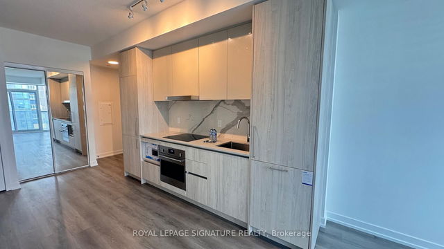 4115 - 225 Commerce Street