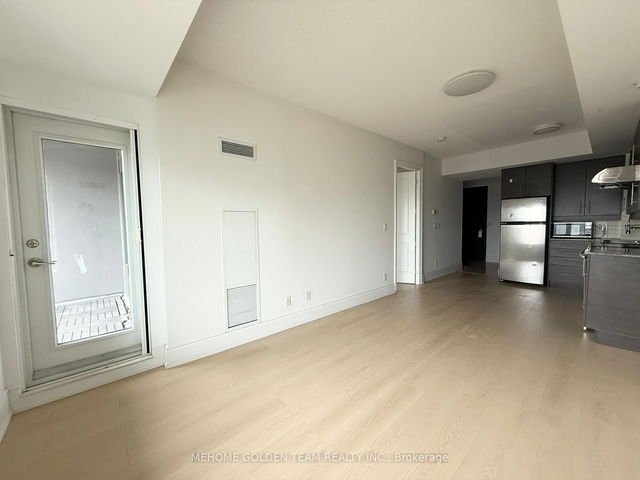 1217 - 273 South Park Road