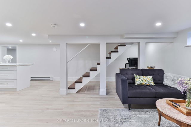Unit D - 487 Eagle Street