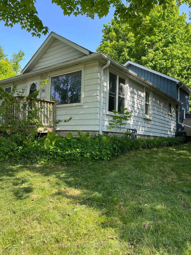 241 Glenwoods Avenue
