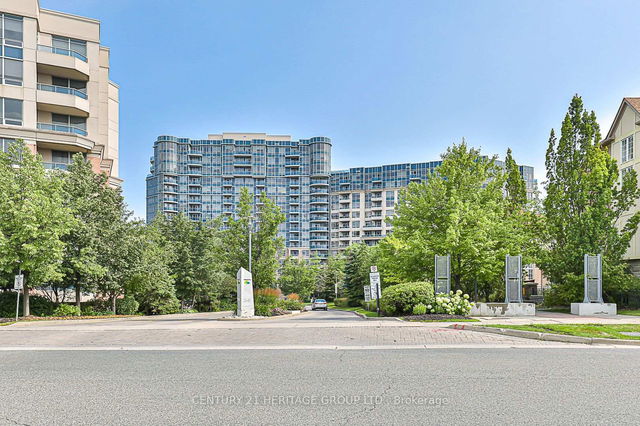 905 - 33 Cox Boulevard