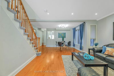 43 Sassafras Circ, Vaughan - Patterson image-0-4