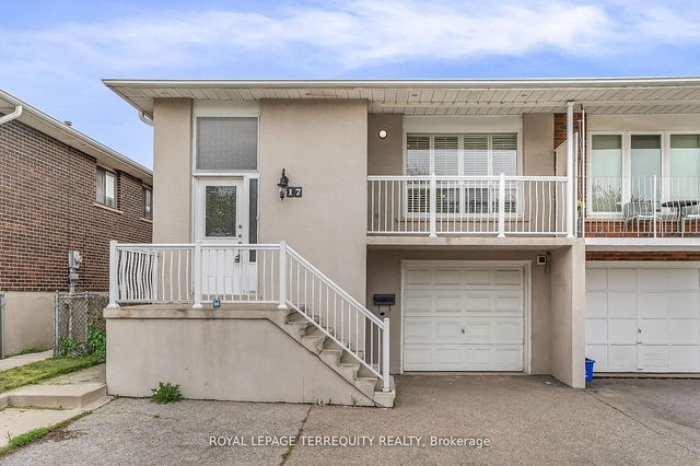 17 Agincourt Road