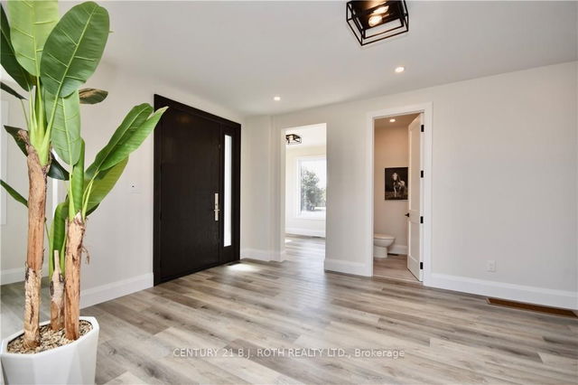 1411 Maple Way