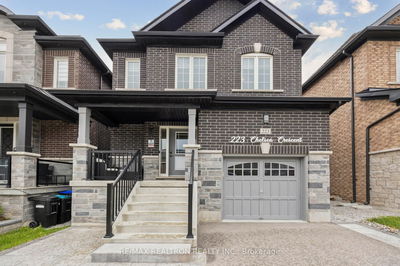 223 Chelsea Cres, Bradford West Gwillimbury - Bradford image-0-1