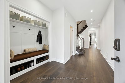223 Chelsea Cres, Bradford West Gwillimbury - Bradford image-0-4