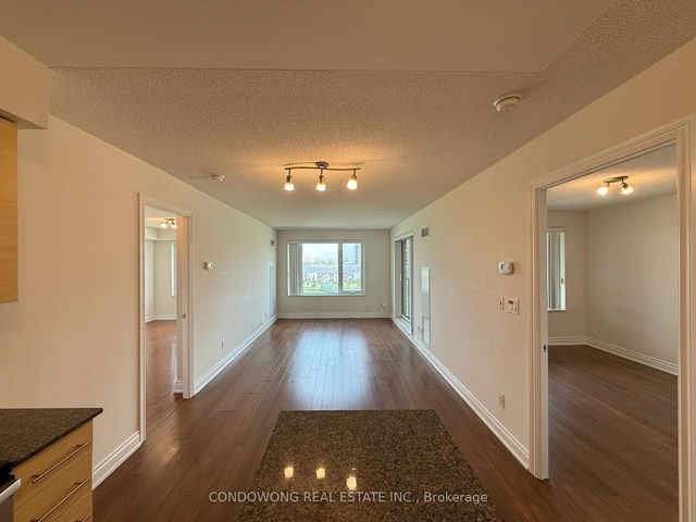 1006 - 233 South Park Road