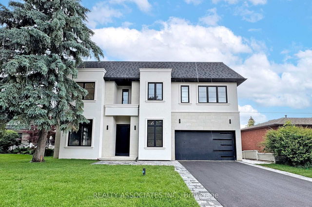 32 Cossar Avenue