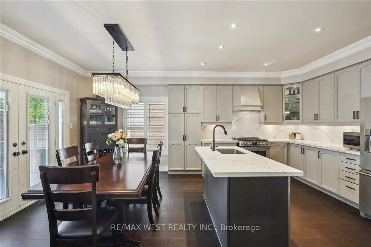 Detached House for sale at 206 Shelbourne Drive, Vaughan, Ontario, L4H 0J4 - Vellore Village - MLS: N12213512