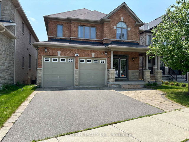 15 Magdalan Crescent